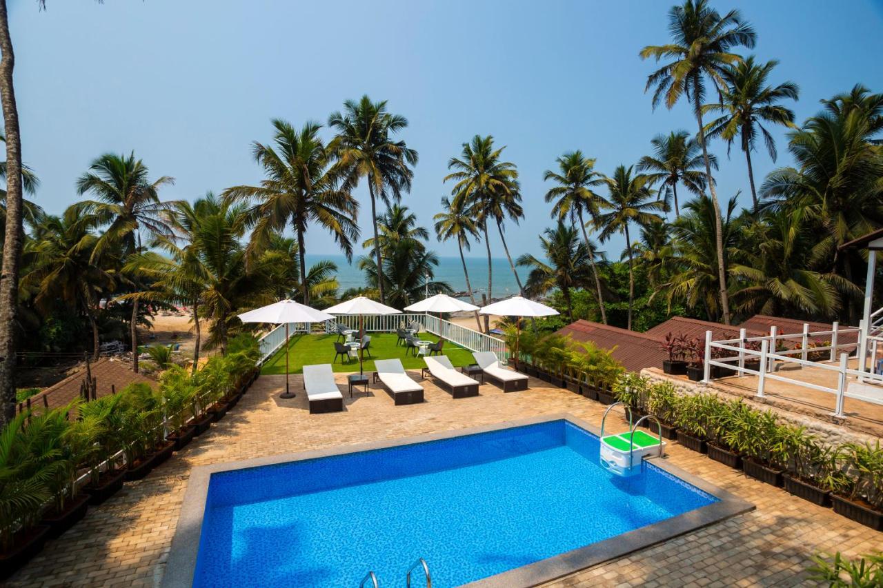 Stone Wood Beach Resort, Vagator Exterior foto