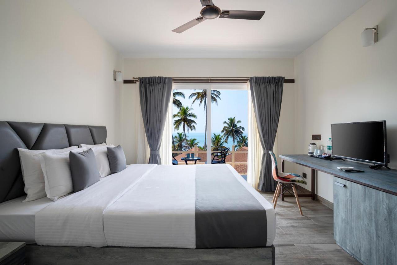 Stone Wood Beach Resort, Vagator Exterior foto
